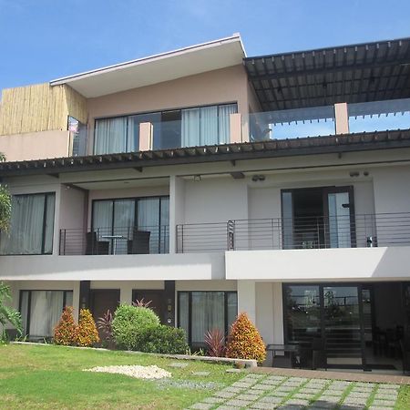 The Theodore Hotel Tagaytay City ภายนอก รูปภาพ