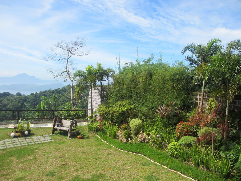 The Theodore Hotel Tagaytay City ภายนอก รูปภาพ