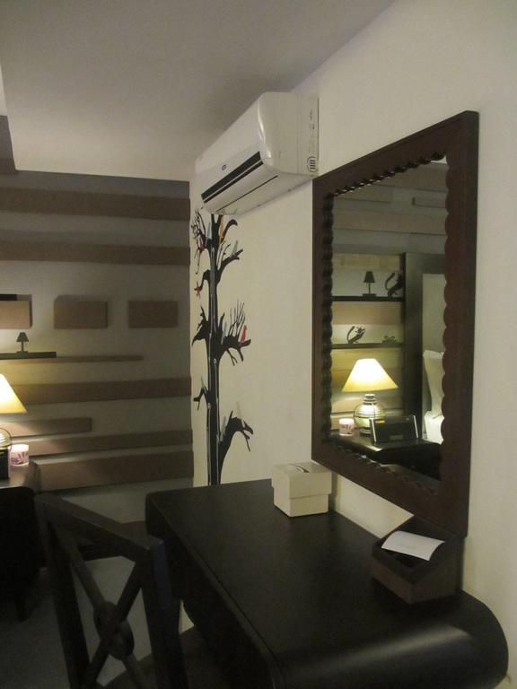 The Theodore Hotel Tagaytay City ภายนอก รูปภาพ