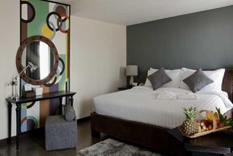 The Theodore Hotel Tagaytay City ภายนอก รูปภาพ
