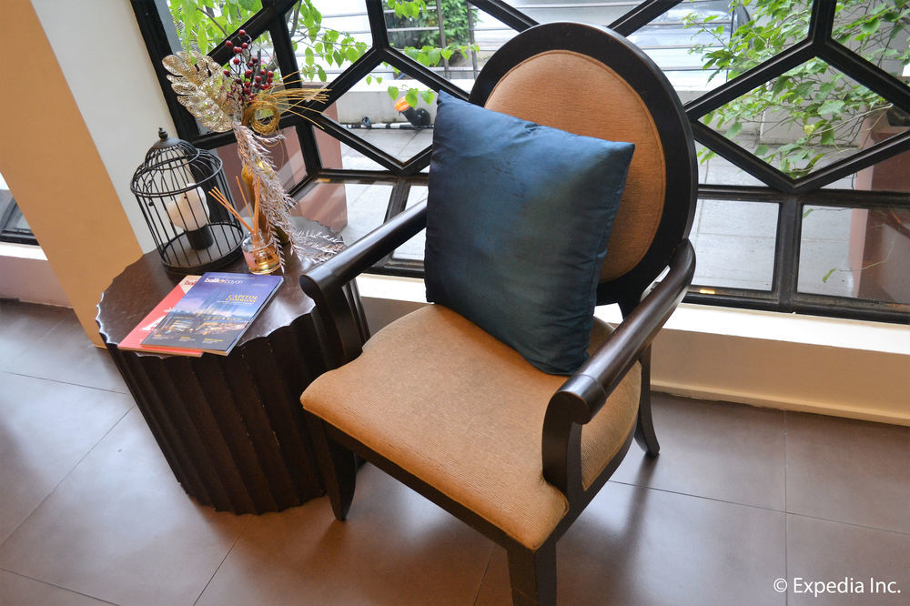 The Theodore Hotel Tagaytay City ภายนอก รูปภาพ