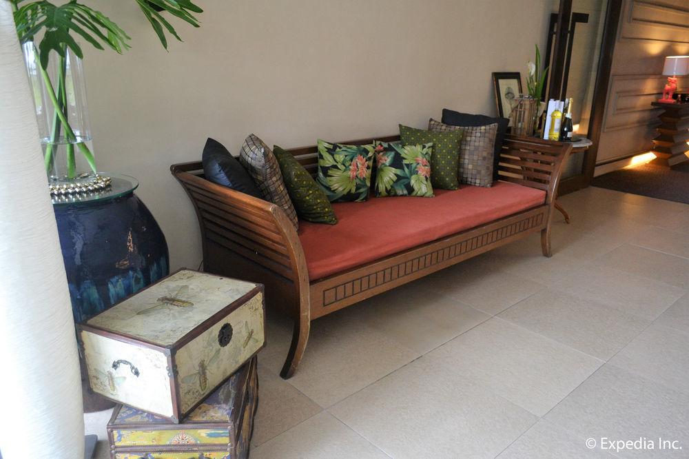 The Theodore Hotel Tagaytay City ภายนอก รูปภาพ
